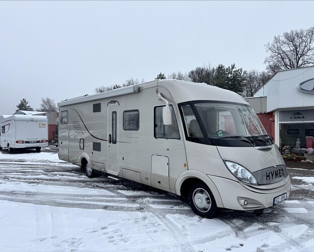 Hymer, S 830