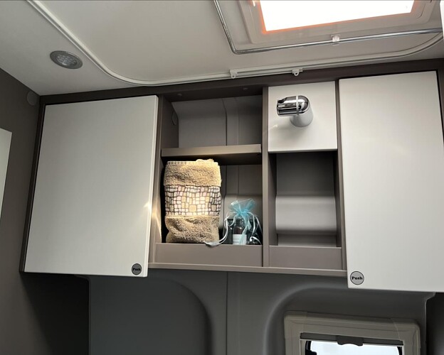 LMC, Innovan 590