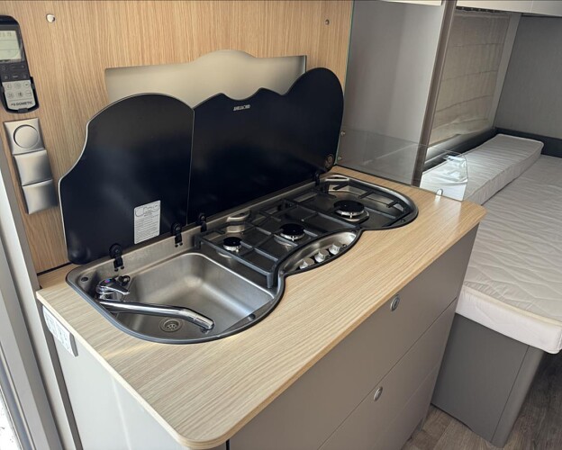 LMC, Tandero 510E  obytný přívěs