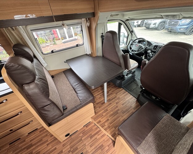 LMC, Breezer A714