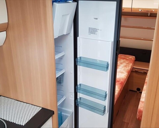 LMC, Musica 560E  obytný přívěs