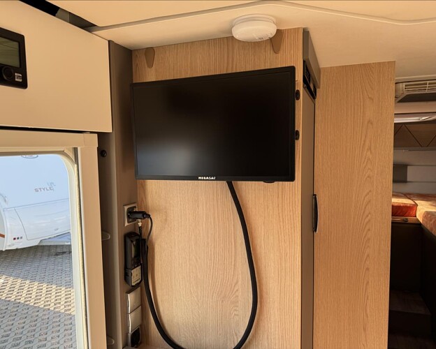 LMC, 2,2 H730G HDI obytný automobil