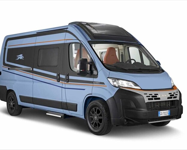 Laika, Kosmo, 2,2 Supremo Azzurro Capri MJT obytný automobil
