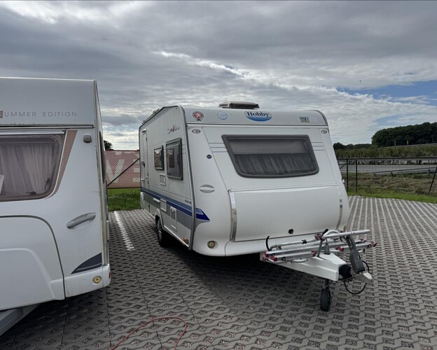 Hobby, Ostatní, DE LUXE EASY 440  obytný přívěs