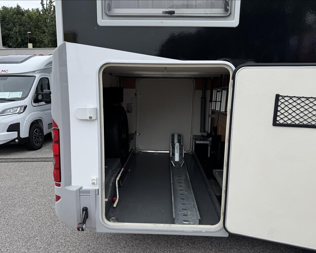 Adria, 2,5 Vision 707SG Dci obytný automobil