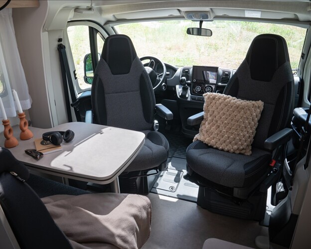 LMC, 2,2 Tracer V600 MJT obytný automobil