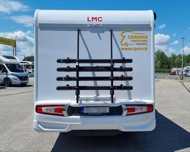 LMC, 2,2 A690 MJTD obytný automobil