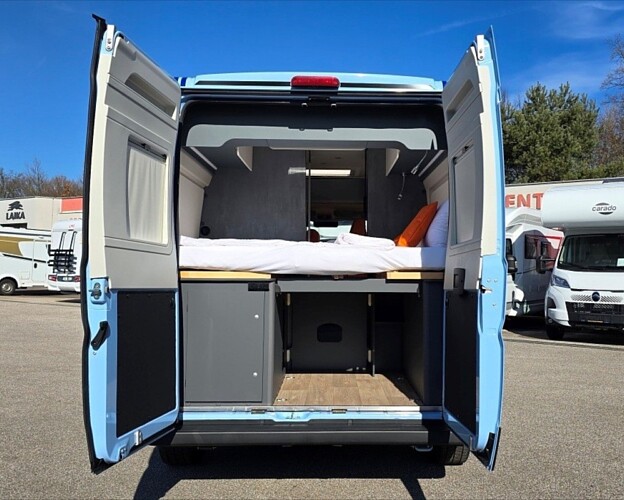 Laika Kosmo, 60 Supremo Azzurro